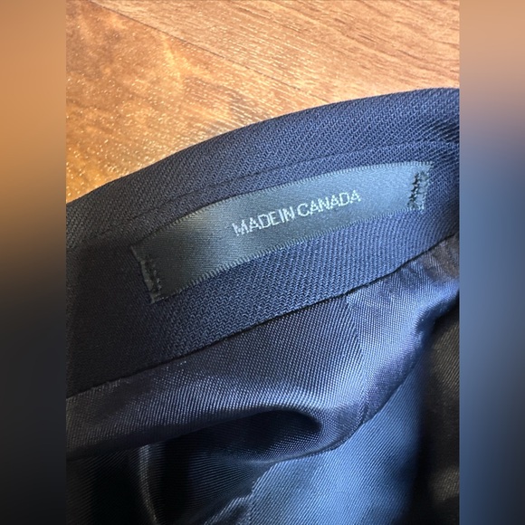 DKNY Navy Blue Suit Jacket Size 43R 3 Button Wool - Picture 4 of 4